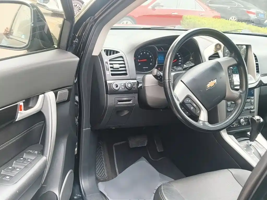 Chevrolet Captiva 2017 2017 2.4L 4WD Flagship Edition 7-Seater
