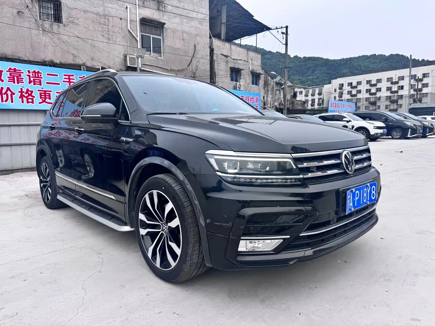 VOLKSWAGEN TIGUAN L