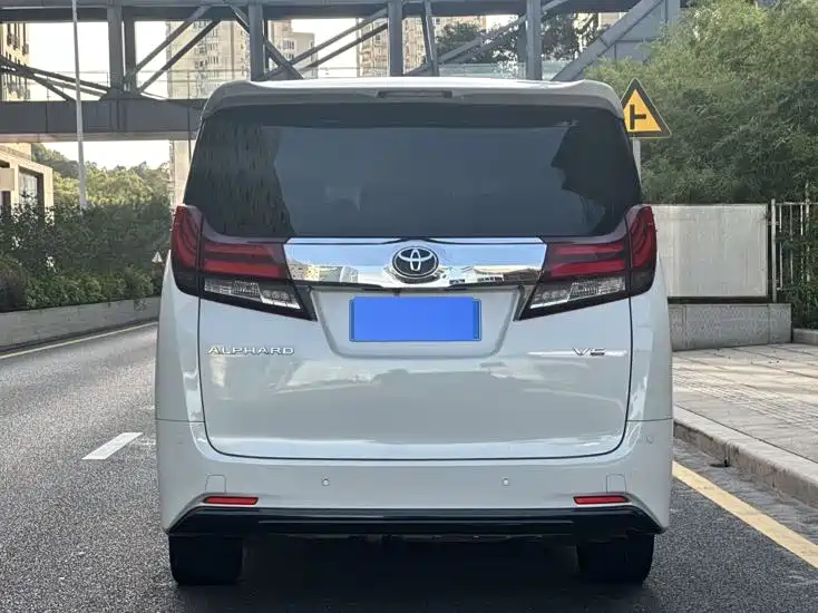 Toyota Alphard 2015 3.5L Luxury Edition фото 4