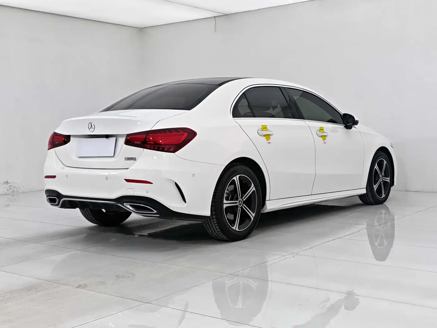 Mercedes-Benz A-Class 2023 A 200 L Fashion фото 6
