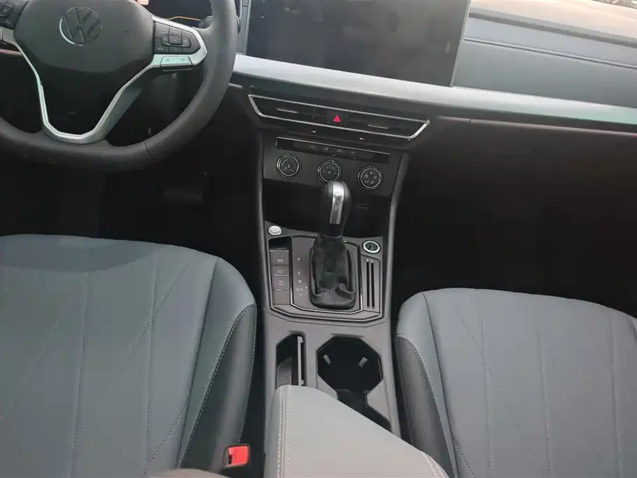 Volkswagen Lavida 2024 Model 1.5L Automatic Starlight 5 Million Edition фото 16