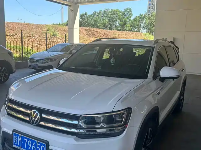 Volkswagen Tharu 2022 280TSI FWD Luxury Edition — фото 1