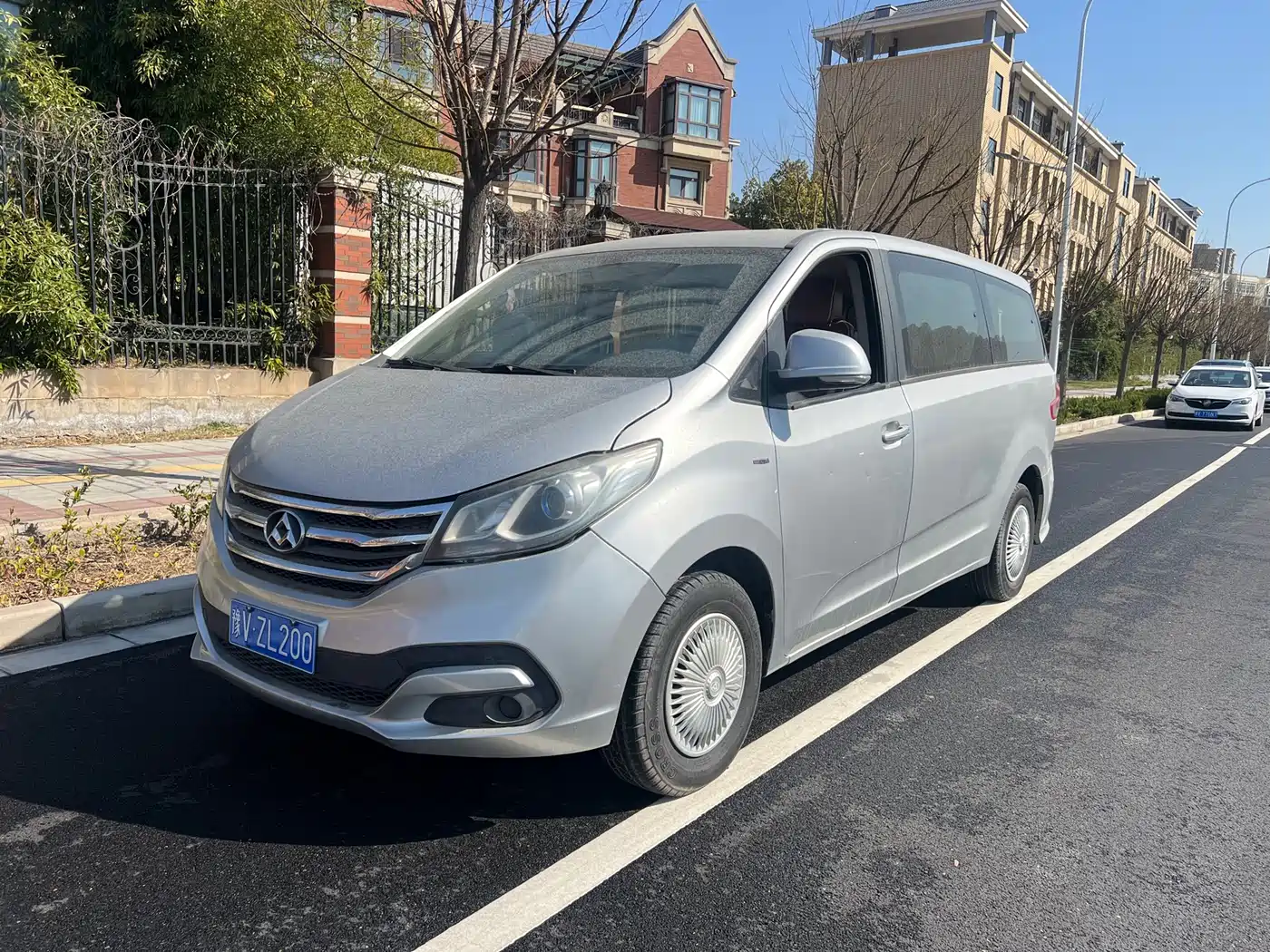 SAIC Maxus Maxus G10 2016 2.0T Automatic Elite
