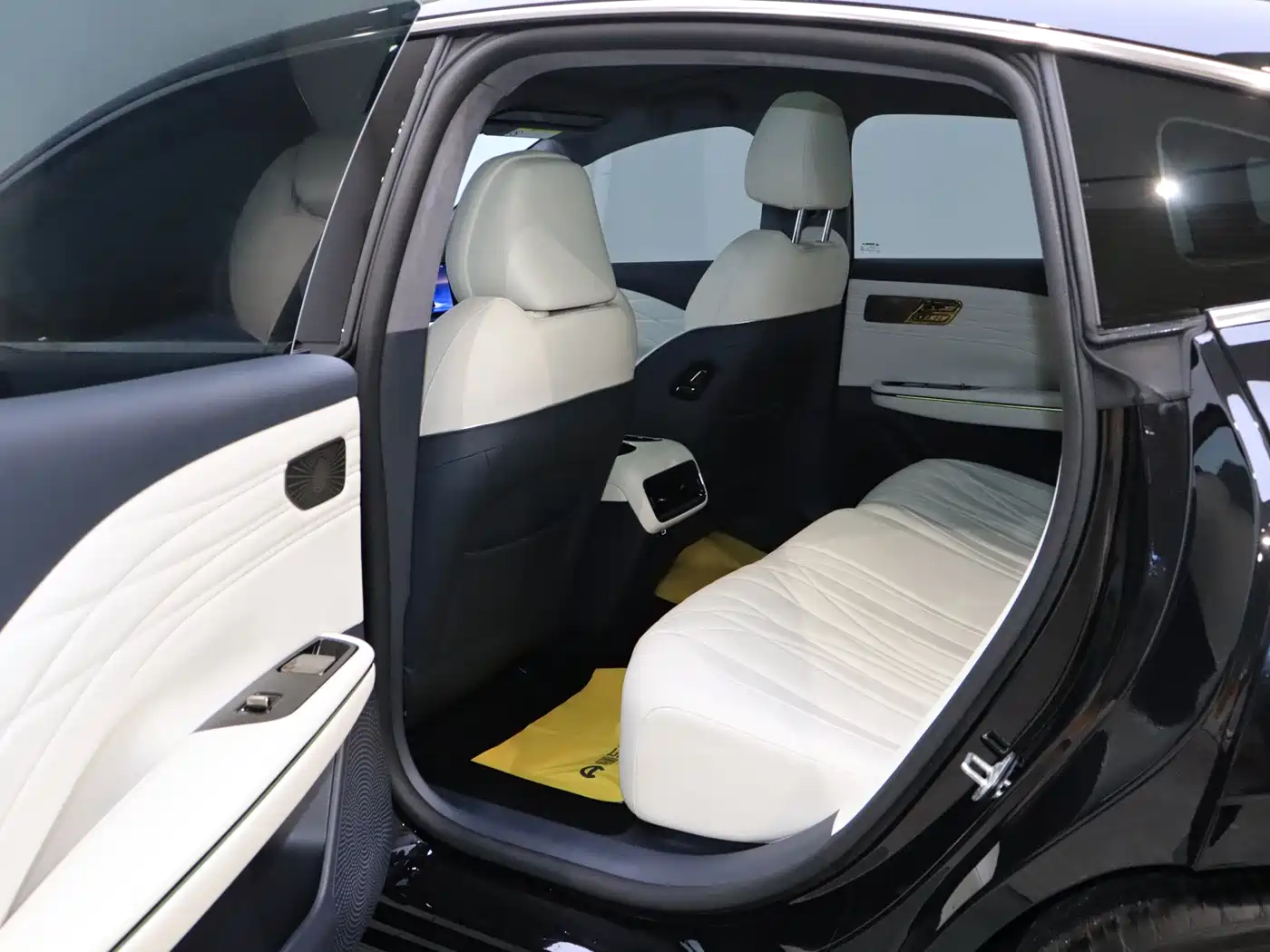 GEELY GALAXY GALAXY E8