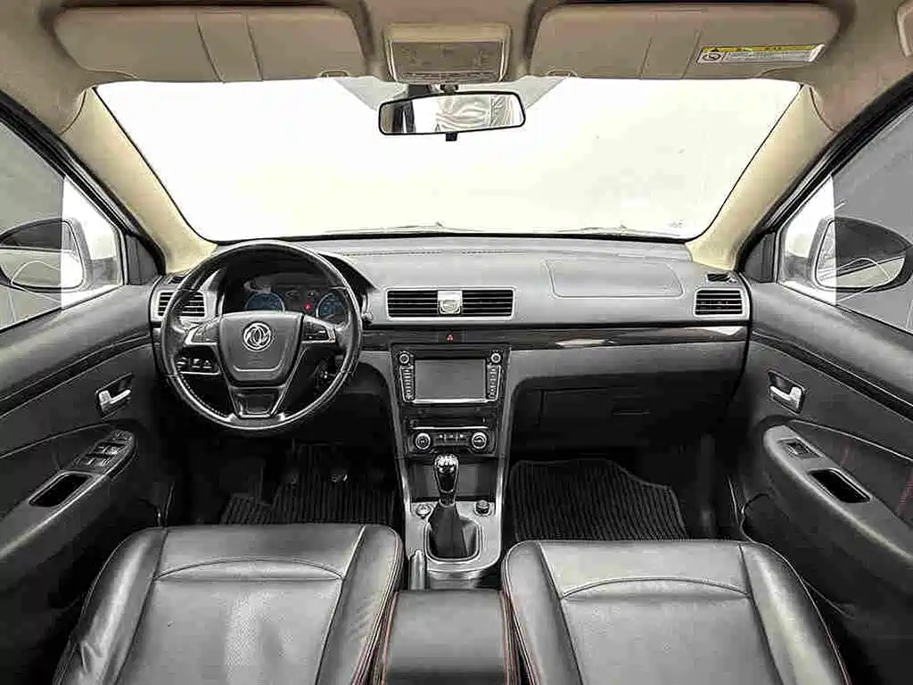 Dongfeng Fengguang Fengguang 370 2017 2016 1.5L Manual Standard Type II 7-Seat