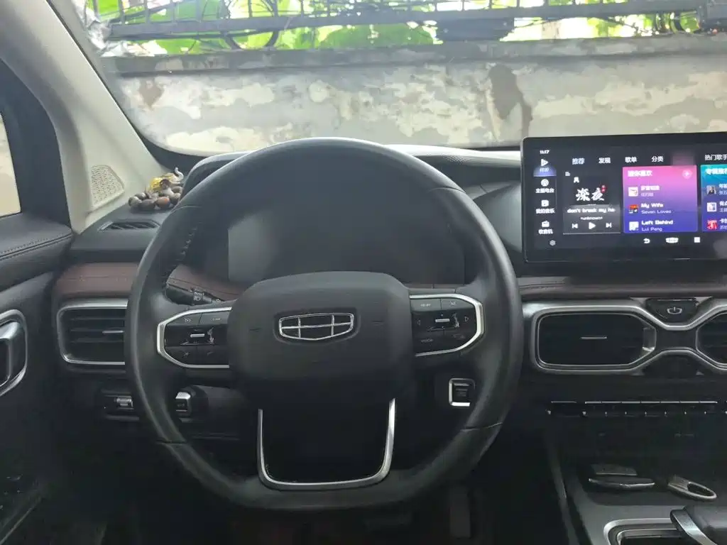 Geely Haoyue 2022 2022 1.8TD DCT Luxury 7-Seater