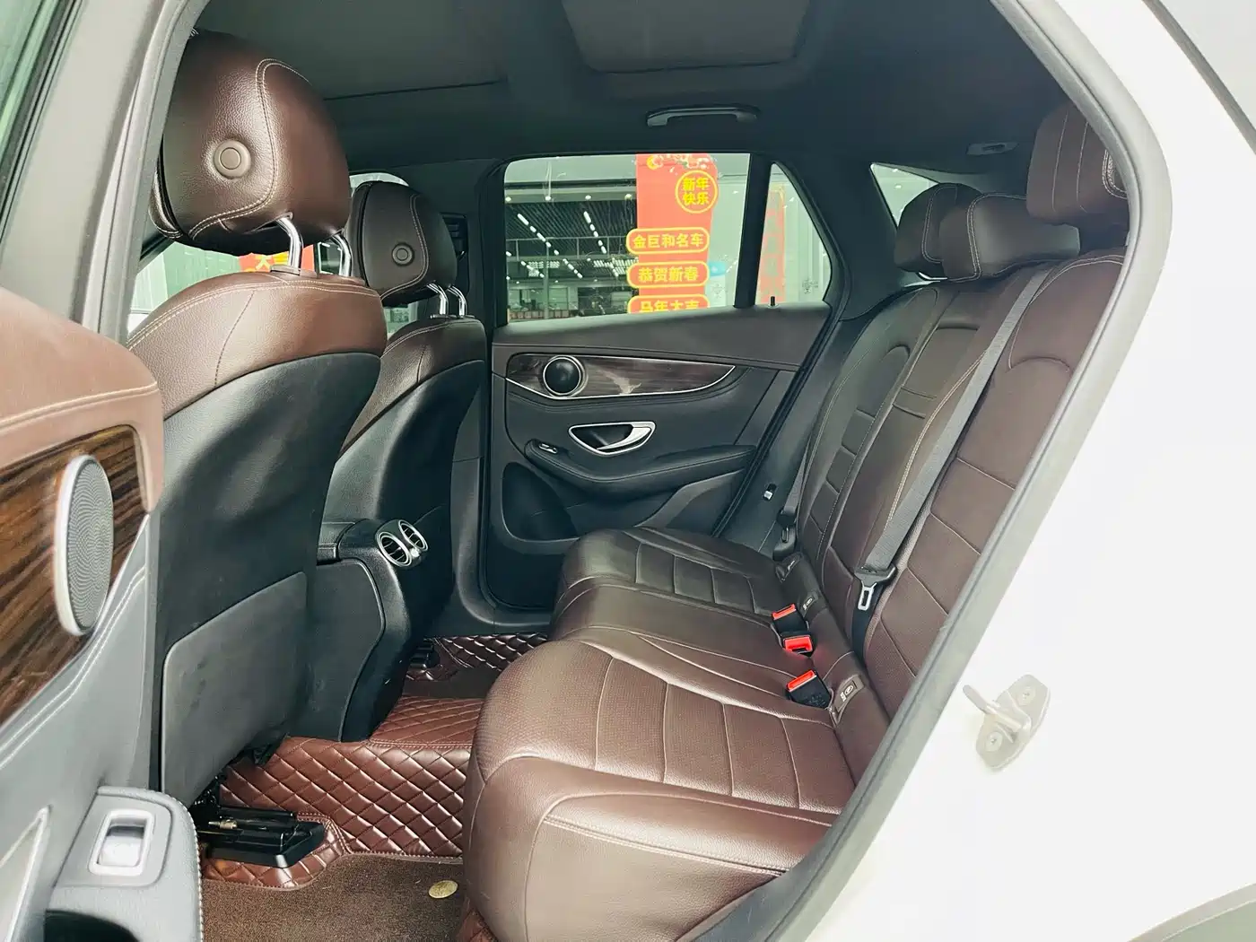 Mercedes-Benz GLC 2018 GLC 260 4MATIC Luxury фото 7