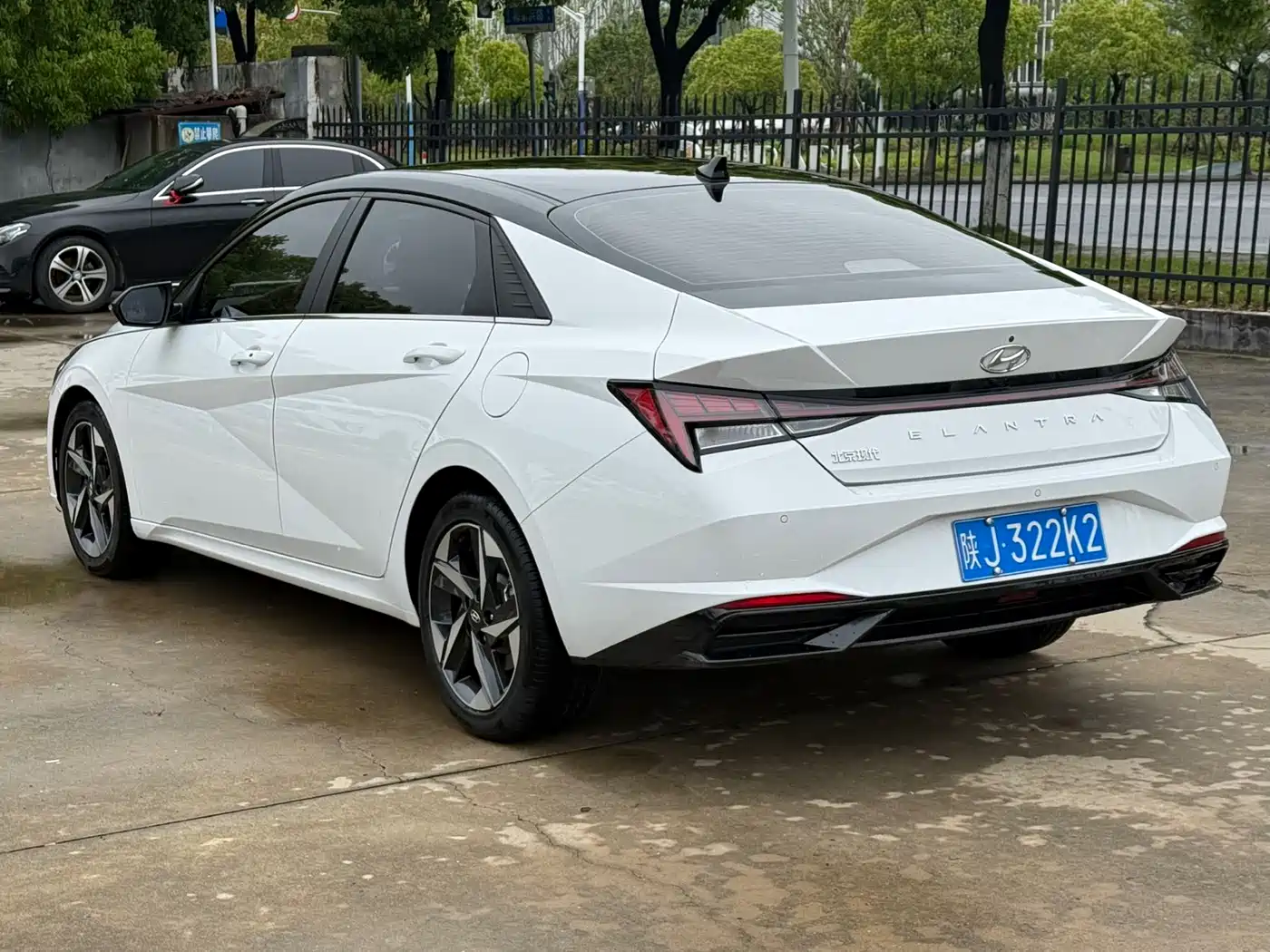 MODERN ELANTRA