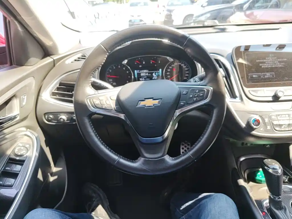 صورة 11 - Chevrolet Malibu XL