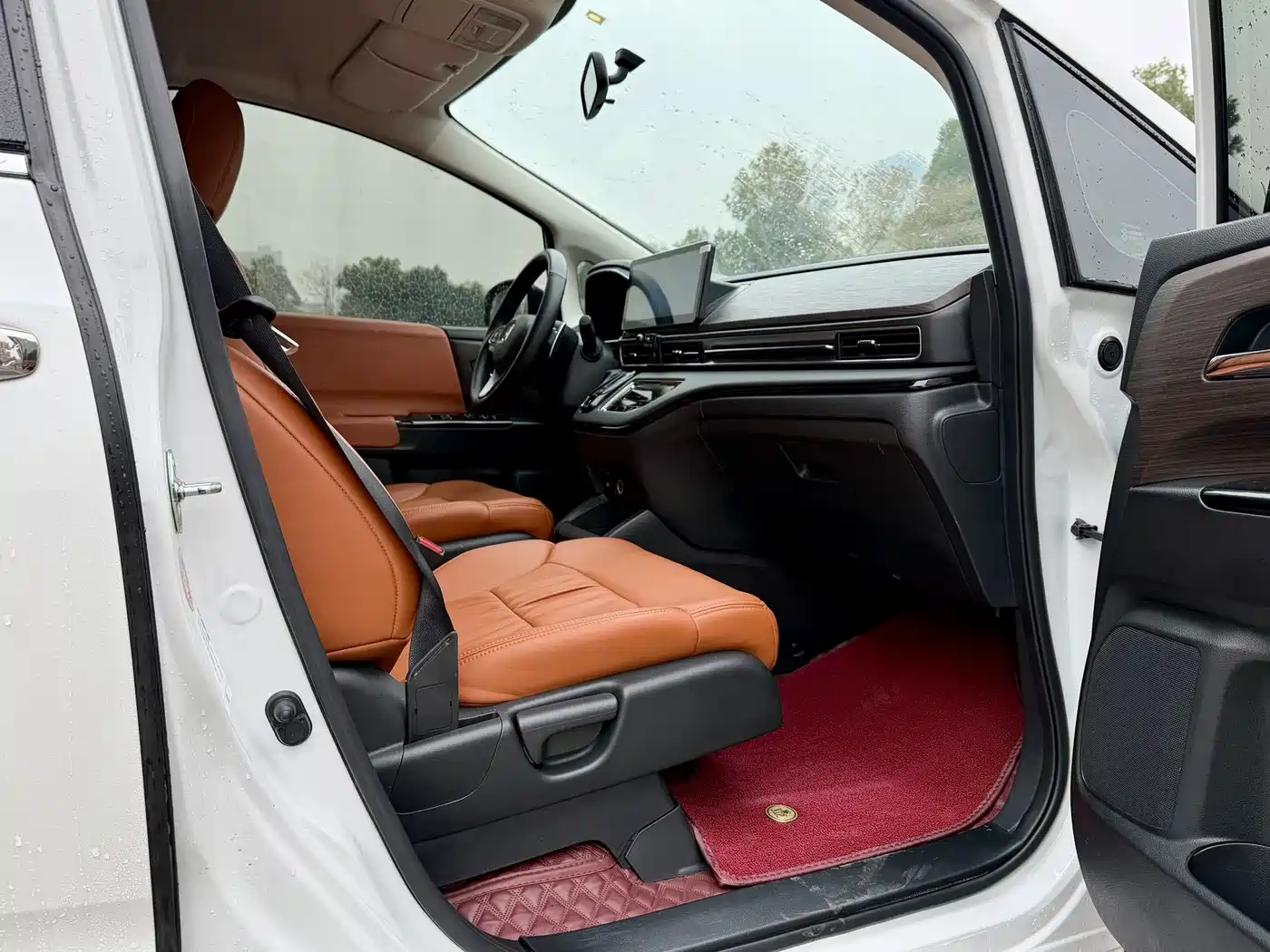 Honda Odyssey 2022 2.0L e:HEV Sharp·Intelligent Edition фото 15