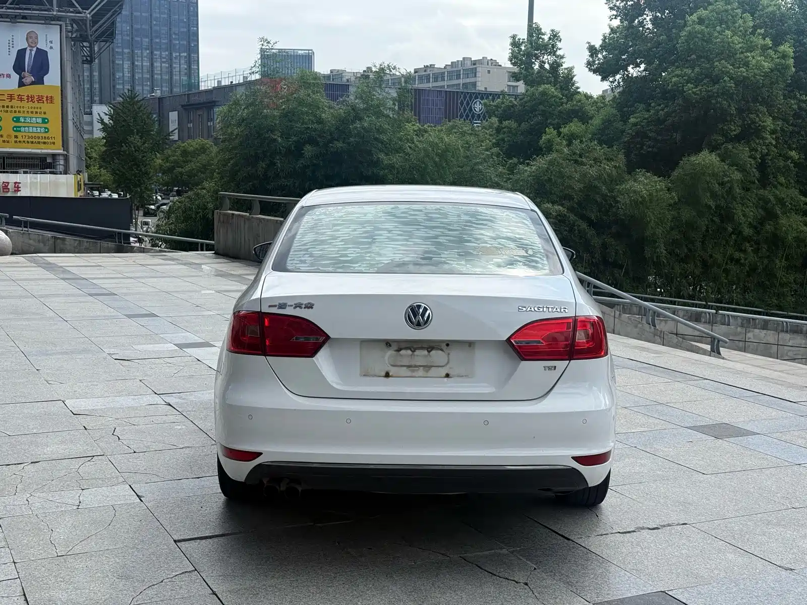 Photo 14 - Volkswagen Sagitar