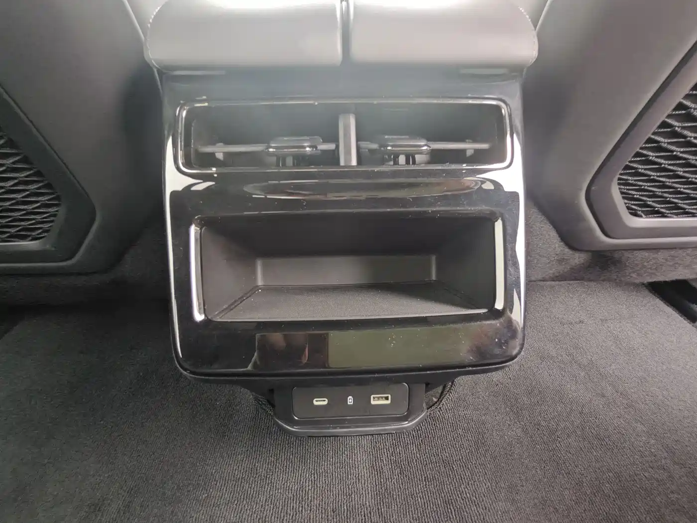 ZEEKR EXTREME KRYPTON 001