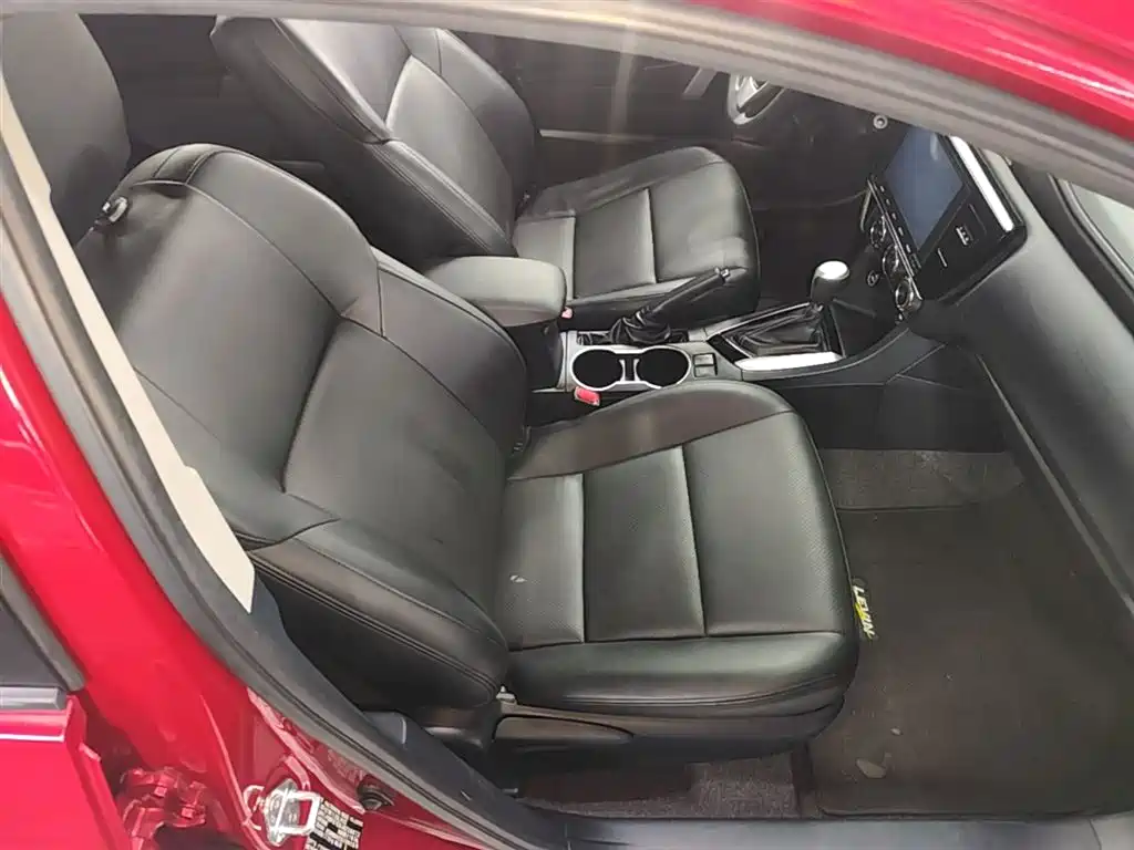 Toyota Levin 2017 Facelift 185T CVT Elite (China V) фото 25