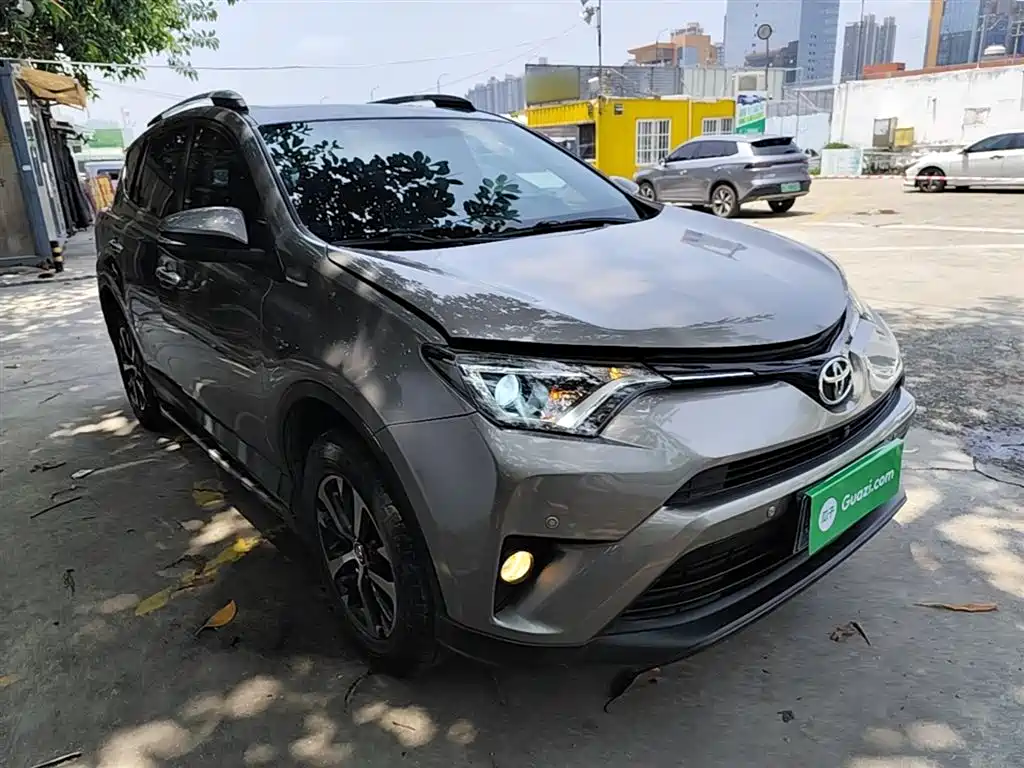 Toyota RAV4 Rongfang 2016 2.0L CVT 2WD Trend (China V) фото 4