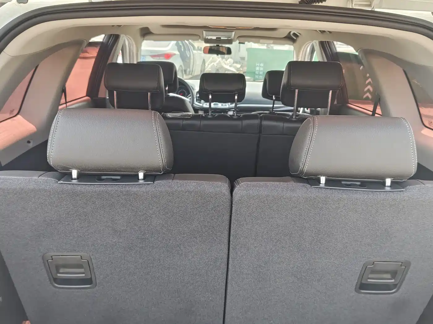 Chevrolet Captiva 2017 2.4L 2WD Luxury Edition 7-Seater фото 13
