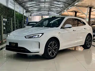 AITO M5