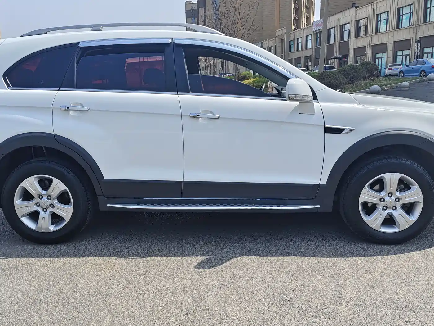 Chevrolet Captiva 2017 2.4L 2WD Luxury Edition 7-Seater фото 4