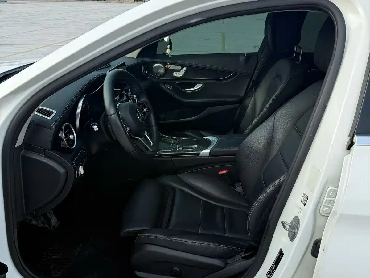 Mercedes-Benz C-Class 2019 C 260 L Sport фото 4