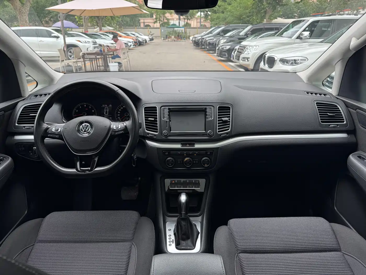 Volkswagen Sharan 2017 2016 380TSI Comfort 7-seater
