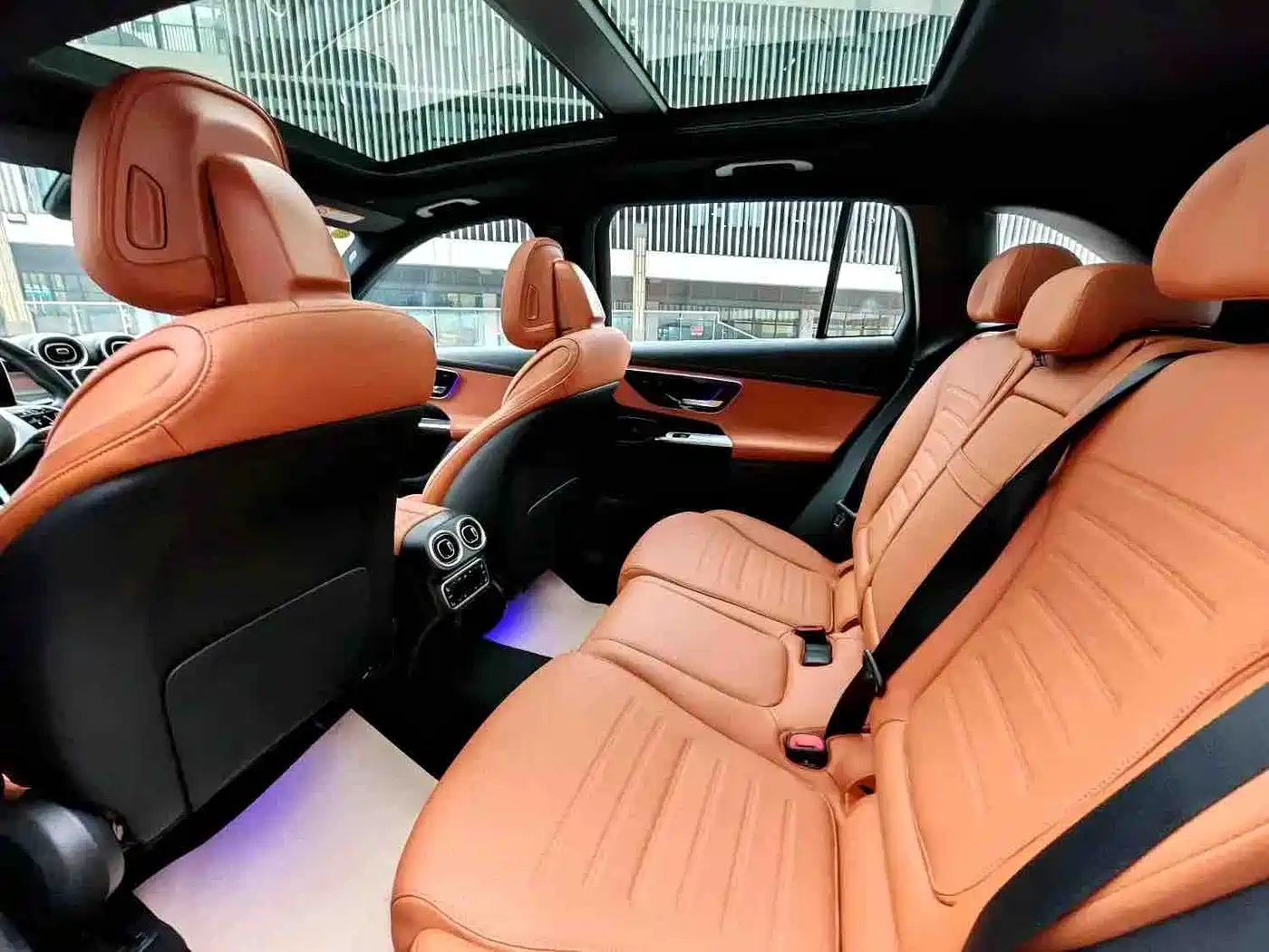 Mercedes-Benz GLC 2025 2024 GLC 300 L 4MATIC Dynamic 5-seater