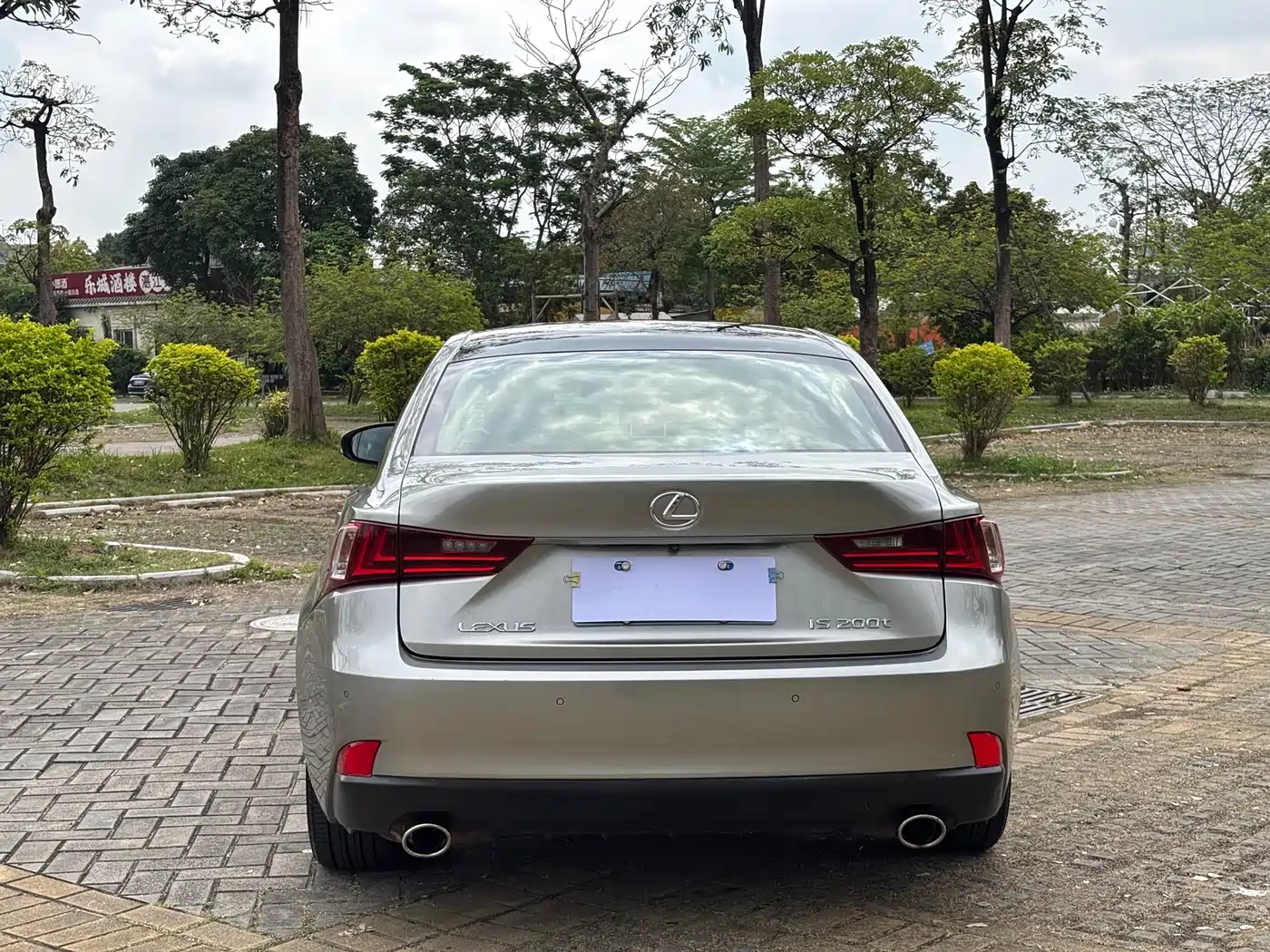 Lexus IS 2015 200t F SPORT фото 17