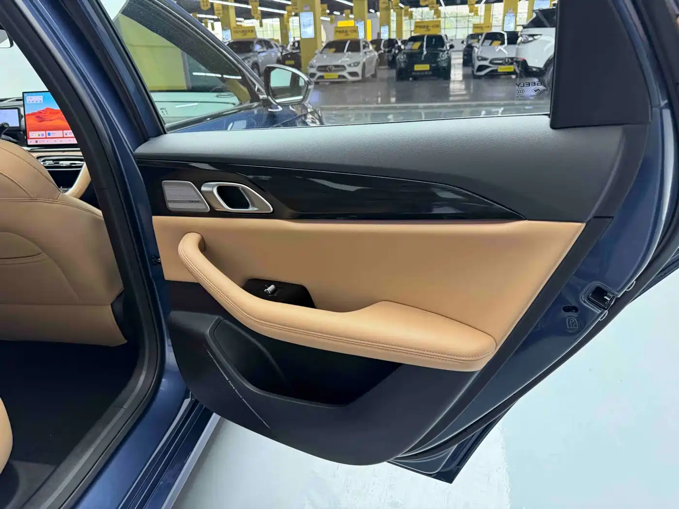 Geely Galaxy Galaxy A7 2025 EM-i фото 23