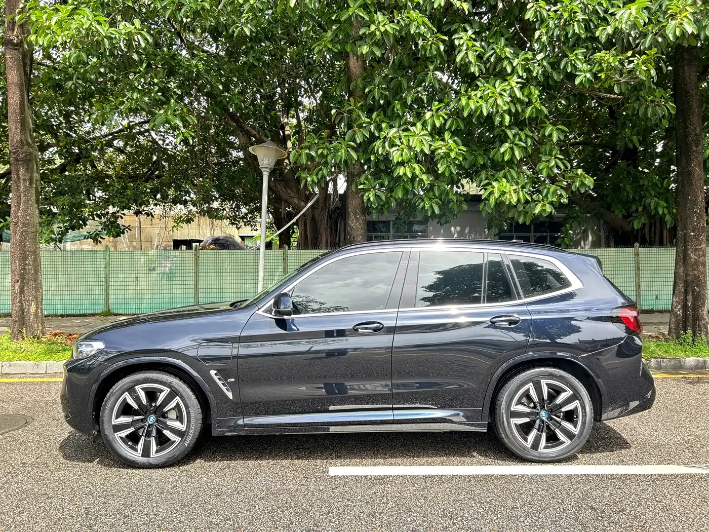 Фото 3 - BMW iX3