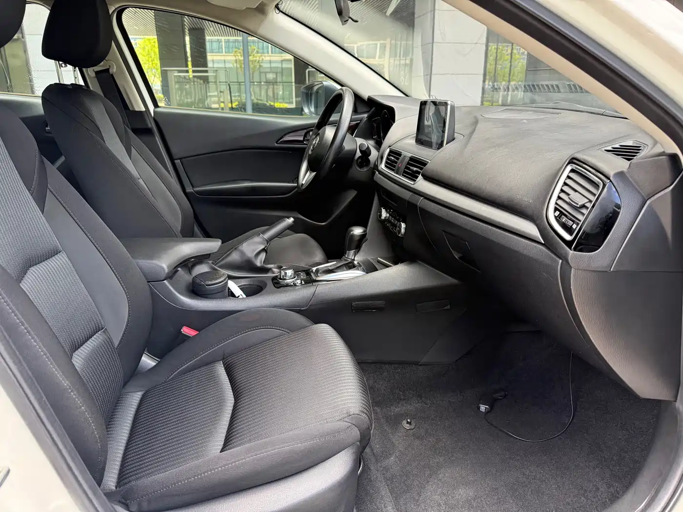 Mazda Mazda 3 2014 2014 Sedan 1.5L Automatic Luxury