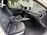 صورة 7 - Mazda Mazda 3