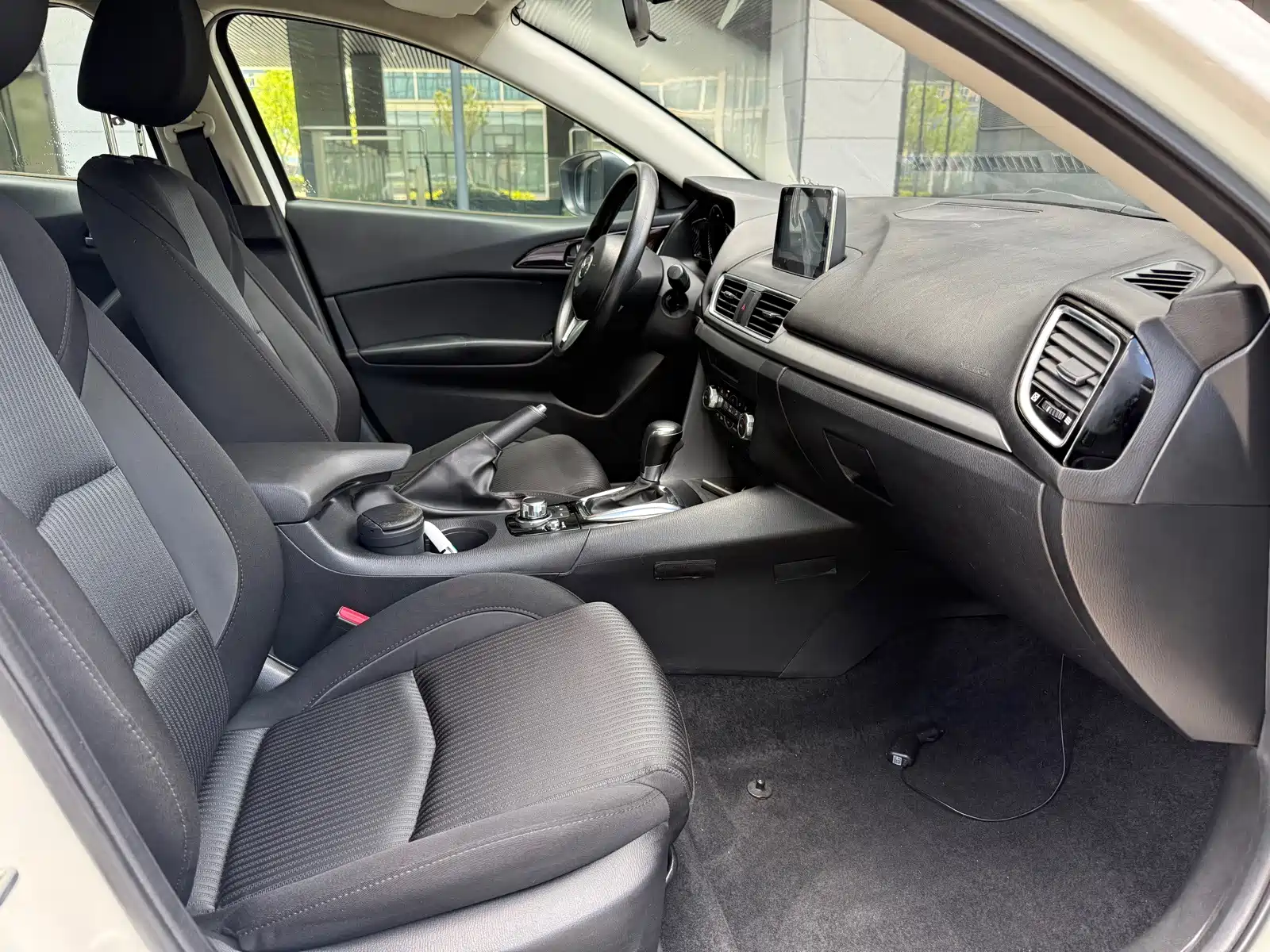صورة 7 - Mazda Mazda 3