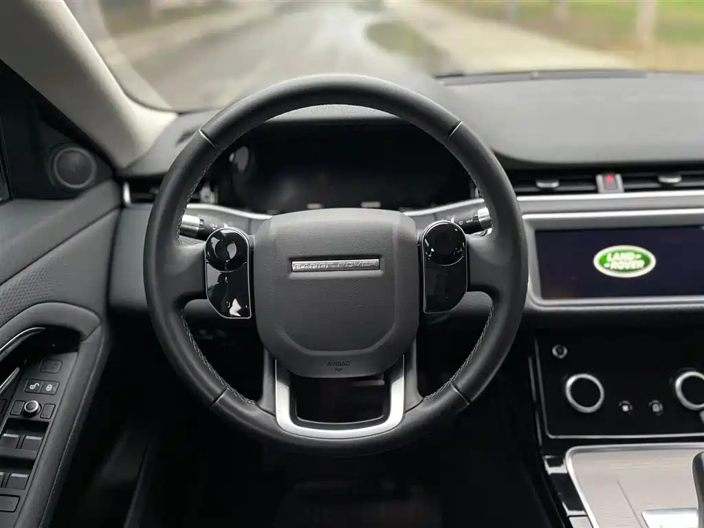 Land Rover Range Rover Evoque 2020 249PS Youth Edition фото 18
