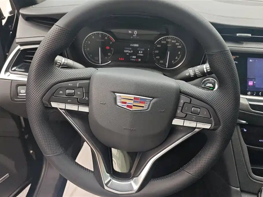 Cadillac XT6 2021 2.0T 7-Seater 4WD Trend Edition фото 14