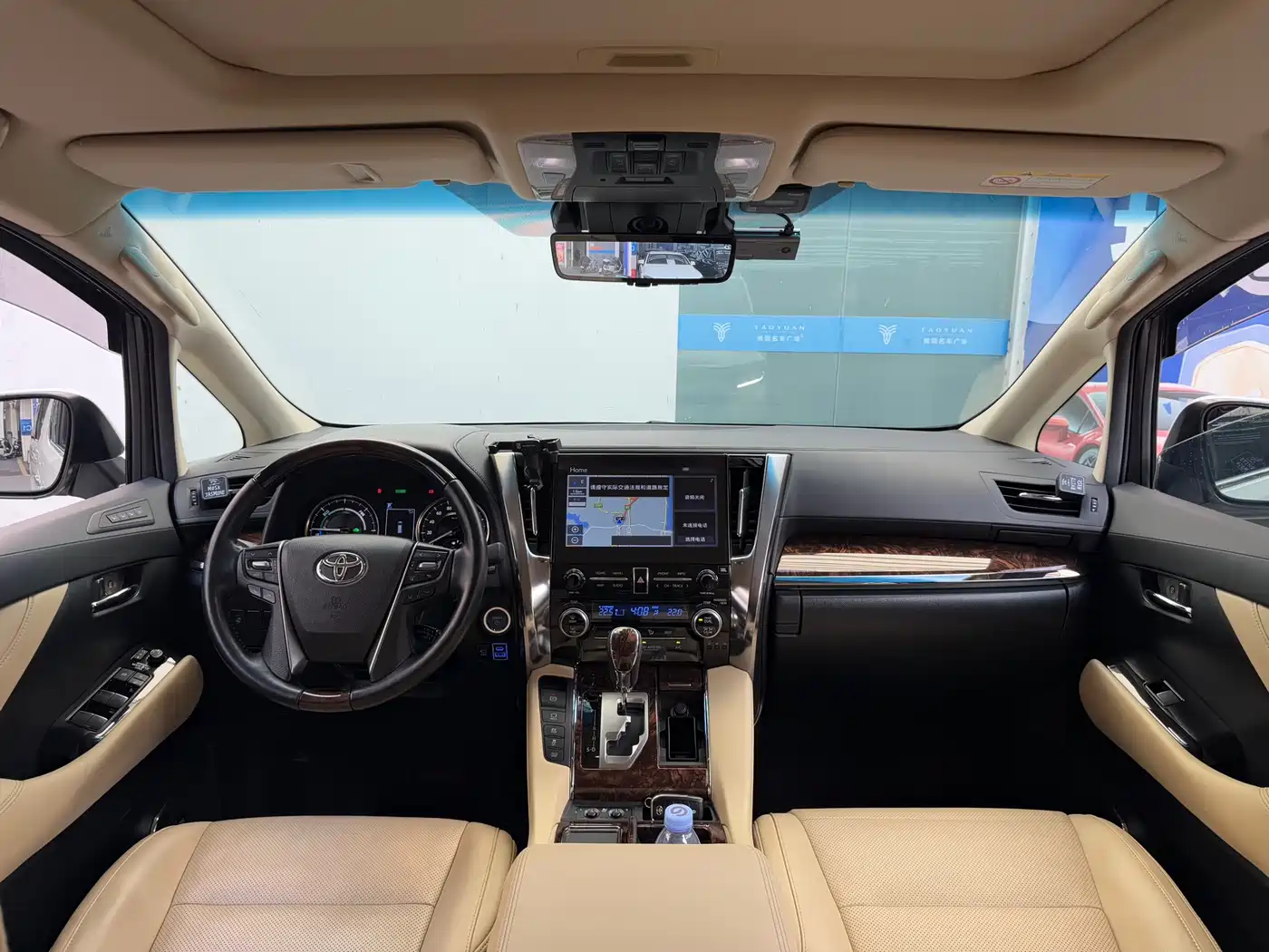 Toyota Alphard 2021 Hybrid 2.5L Luxury фото 5