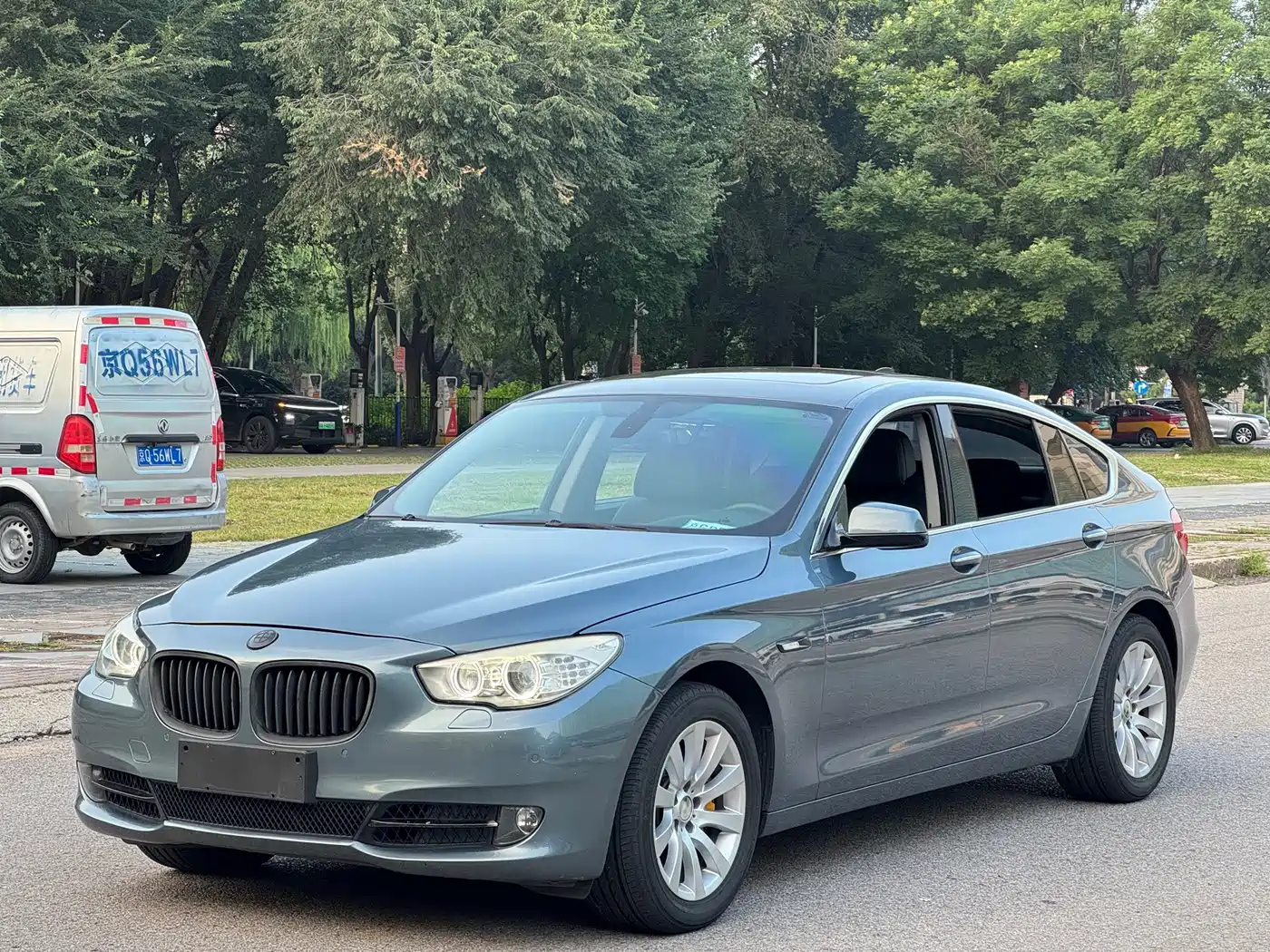 BMW 5 Series GT 2012 2011 535i Elegance
