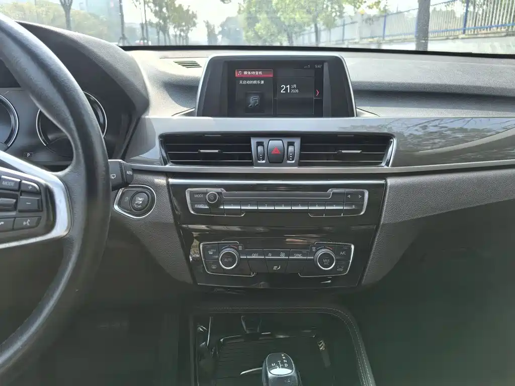 Фото 5 - BMW X1