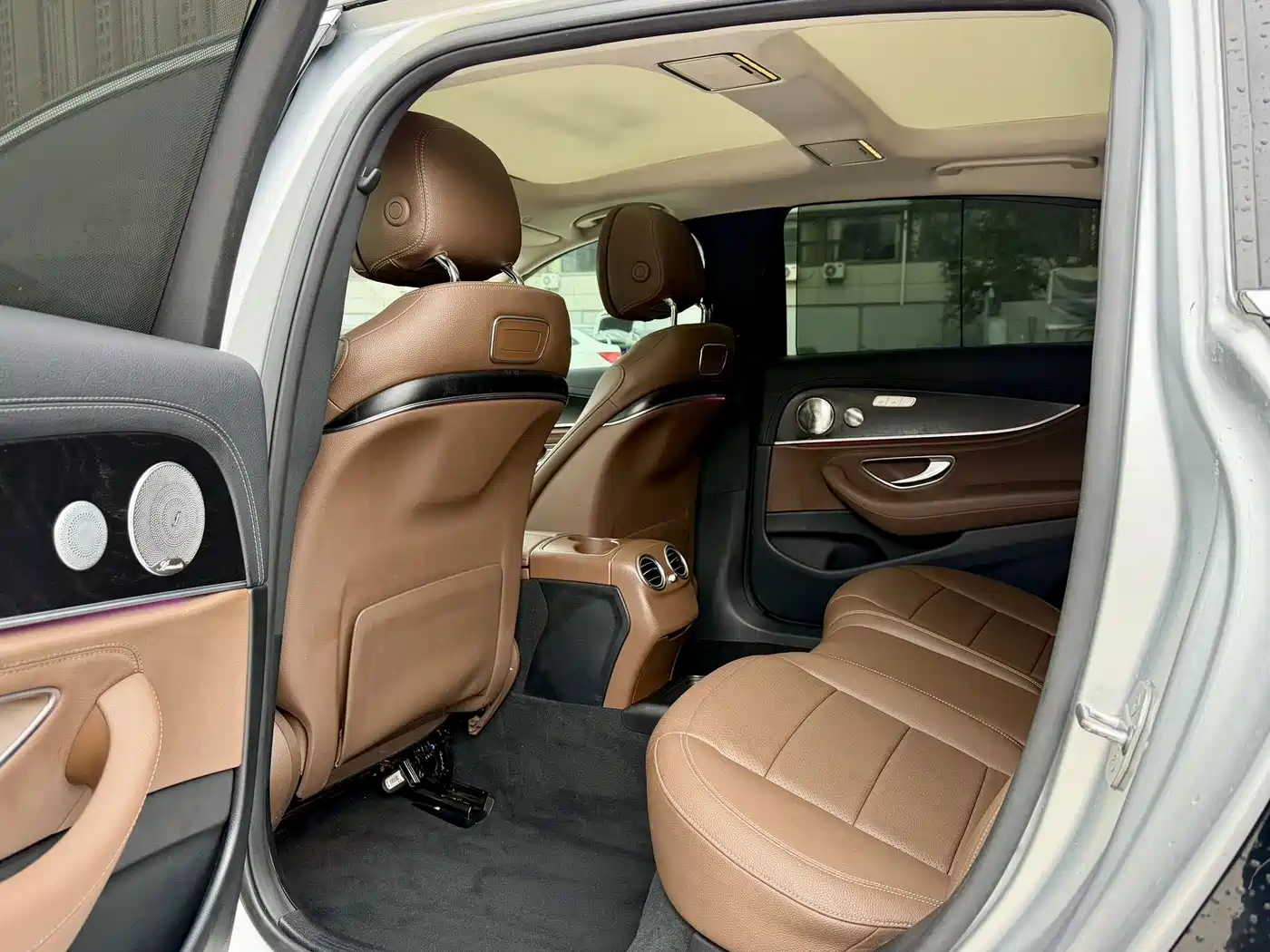 Mercedes-Benz E-Class 2016 E 300 L Sport Fashion Type фото 12