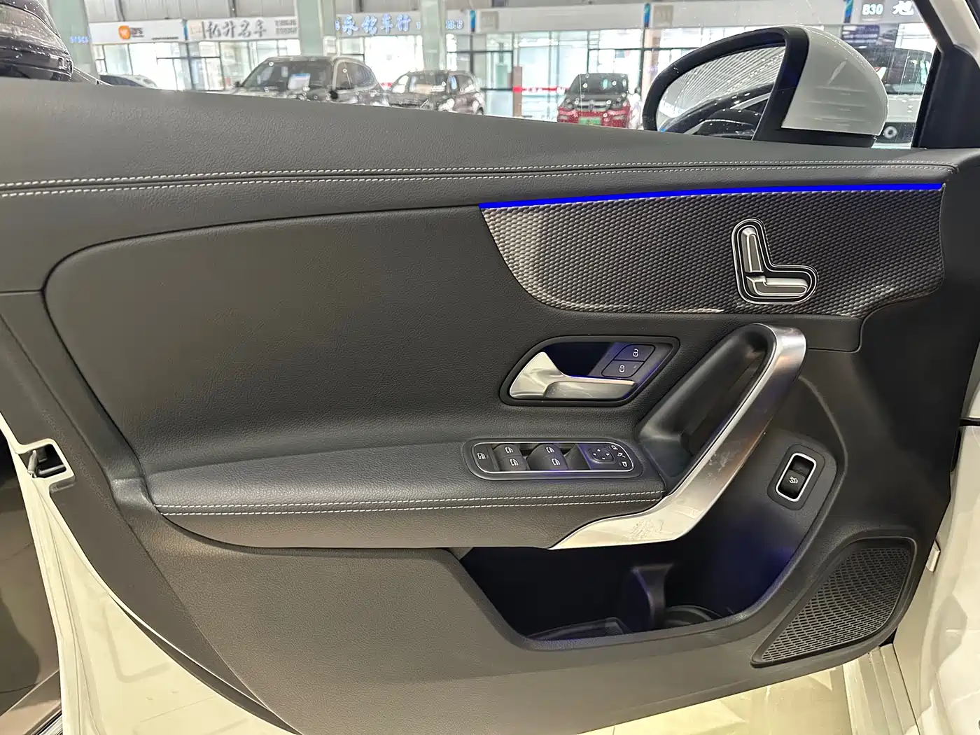 Mercedes-Benz A-Class 2021 A 200 L Sport Sedan Fashion Edition фото 12
