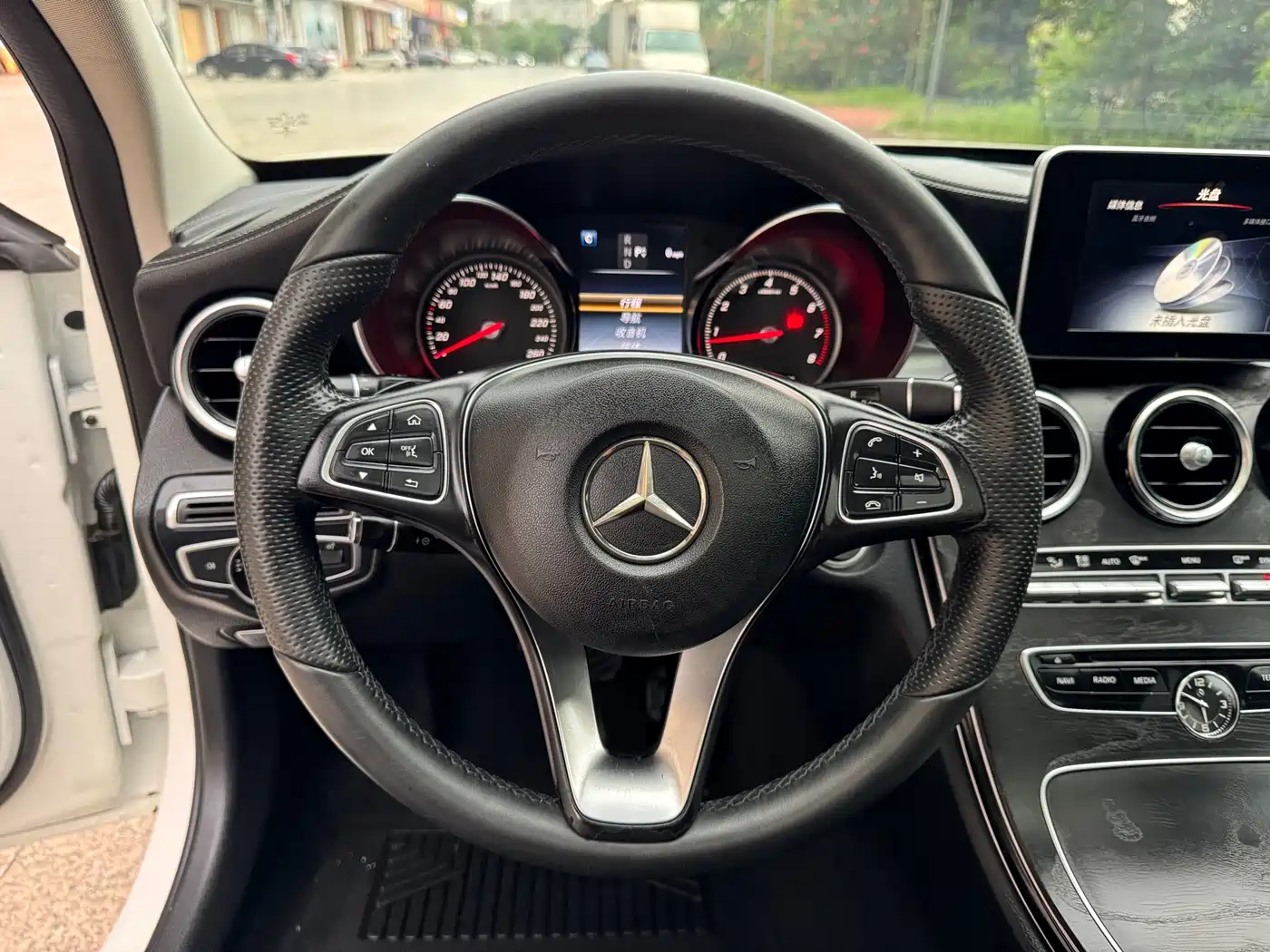 Mercedes-Benz C-Class 2016 C 200 L Sport фото 11