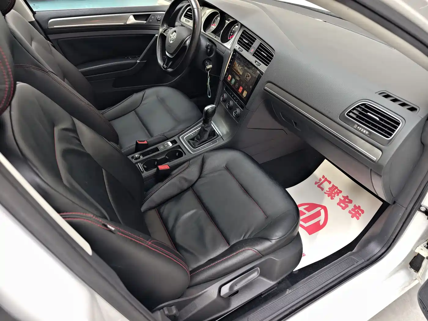 Volkswagen Golf 2016 230TSI Automatic Comfort фото 15