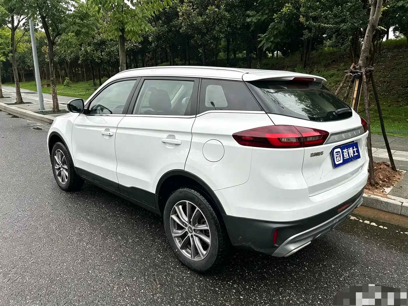 Photo 4 - Geely Boyue