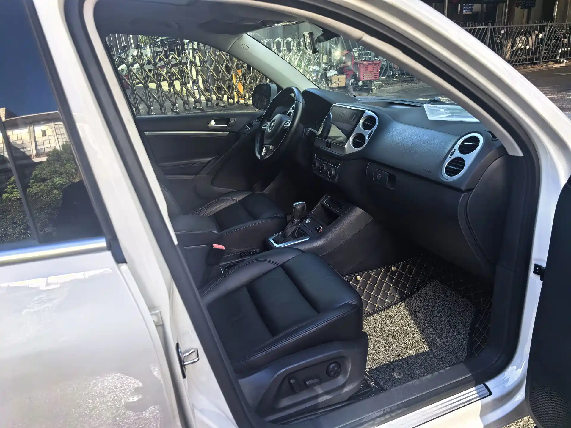 Фото 20 - Volkswagen Tiguan