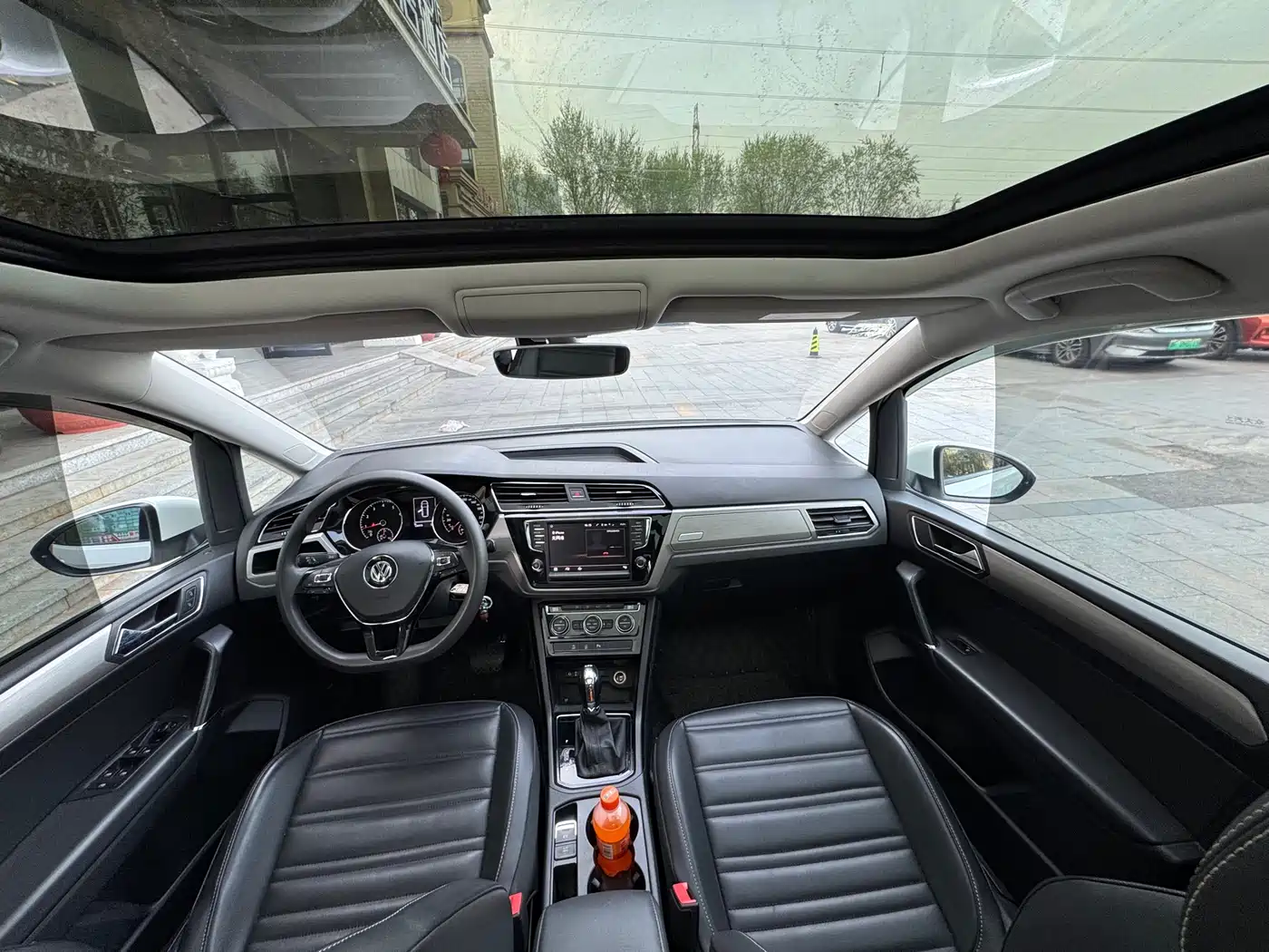 Volkswagen Touran 2018 Touran L 280TSI DSG Comfort Edition 7-seater China VI фото 11