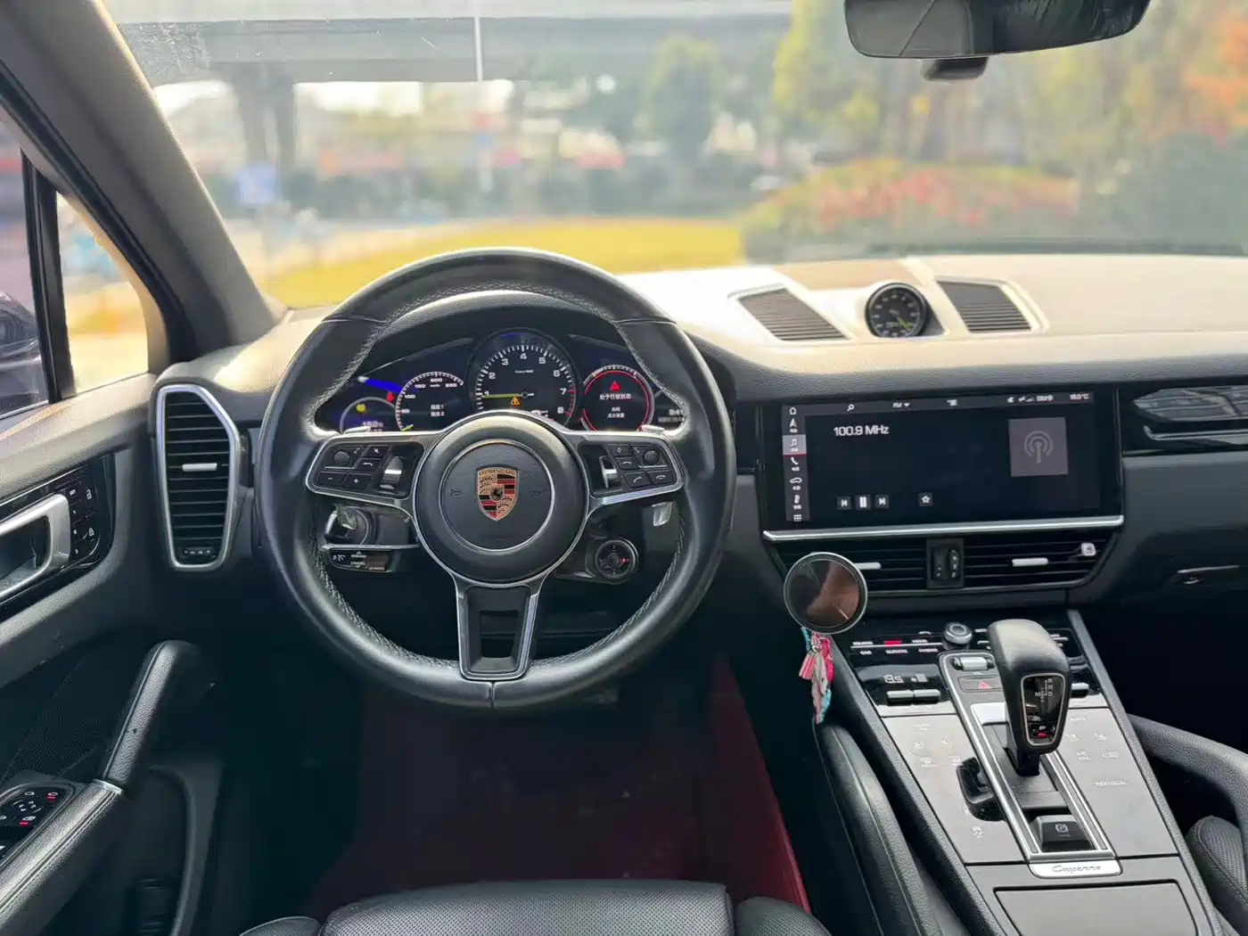 Porsche Cayenne New Energy 2019 Cayenne E-Hybrid 2.0T фото 16