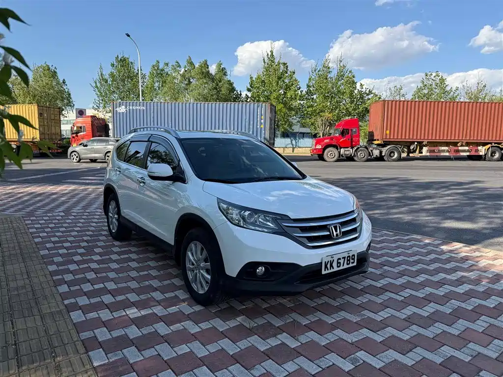 Фото 2 - Honda CR-V