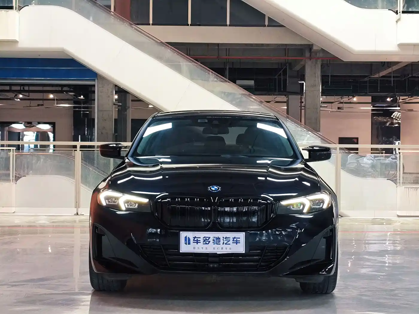 BMW i3 2023 eDrive 40 L Shadow Night Sport Package фото 3
