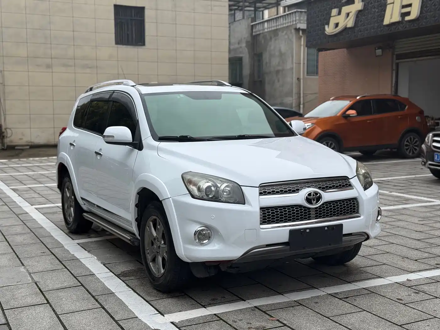 Toyota RAV4 Rongfang 2012 Styling Edition 2.4L Automatic 4WD Luxury фото 2