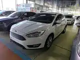 Фото 2 - Ford Focus