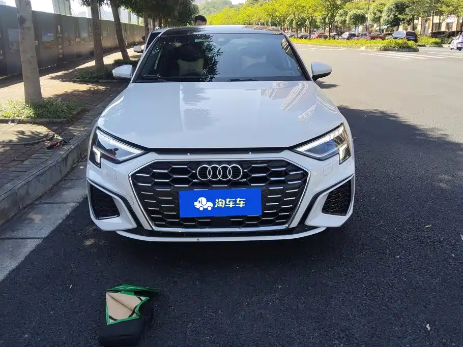Фото 2 - Audi A3