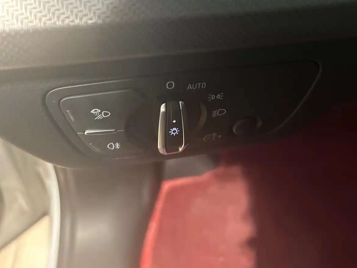 Audi Q5L 2022 40T Luxury Dynamic фото 14