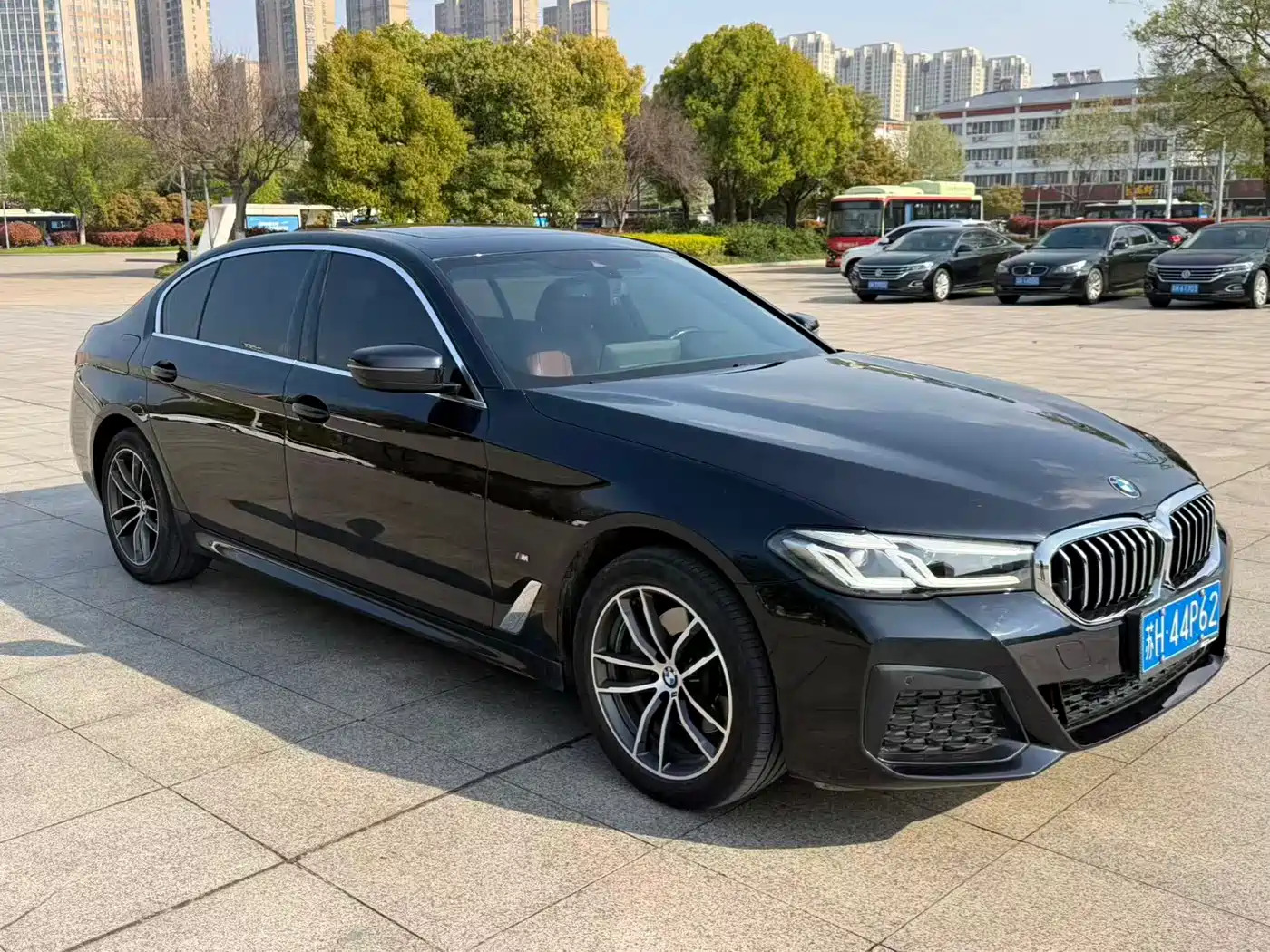 BMW 5 Series 2022 525Li M Sport Package